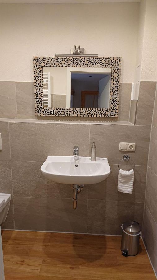 Gemuetliche Ferienwohnung Am Ortsrand Kreuzwertheim Ngoại thất bức ảnh